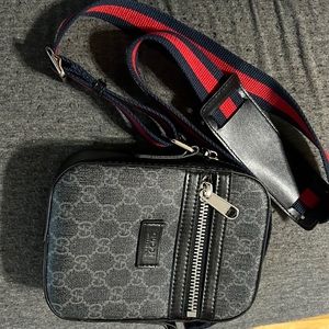 Gucci Men’s Messenger Bag